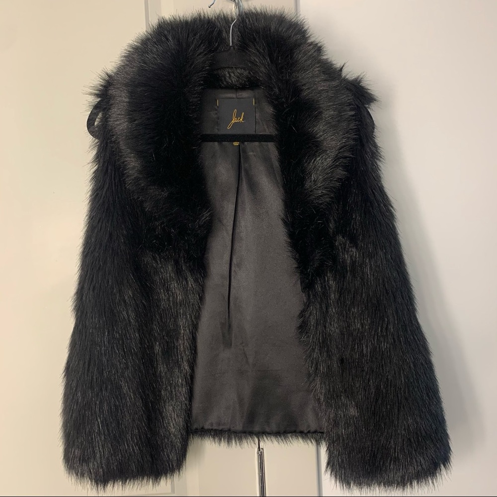 Jack by BB Dakota Black Faux Fur Vest | Size M